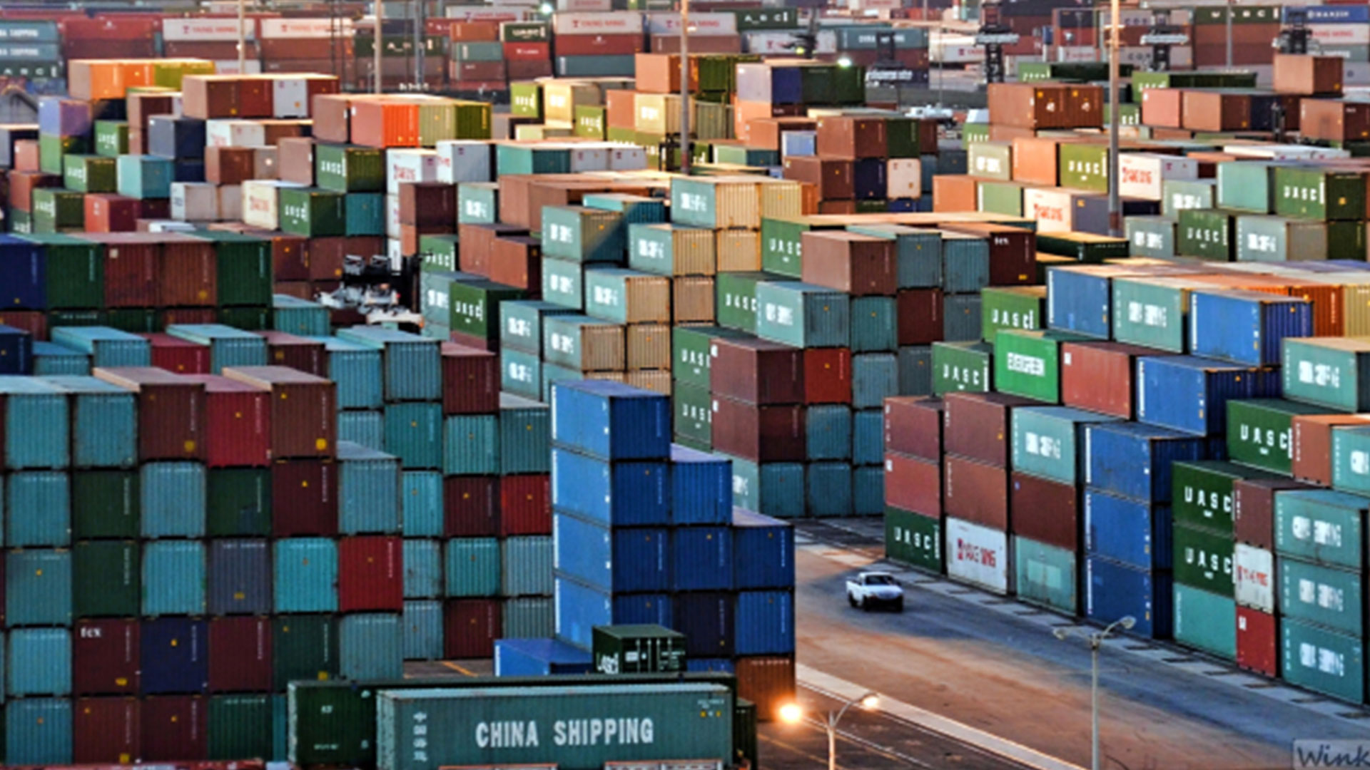 تأثیر سیاست‌های تجاری بر صنعت پشم